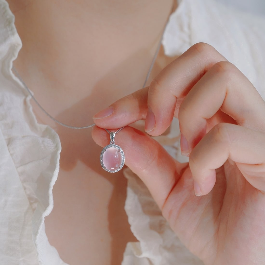 14k Gold 4.10 Ctw Natural Rose Quartz & Sapphire Pendant( Without Chain ) - 3