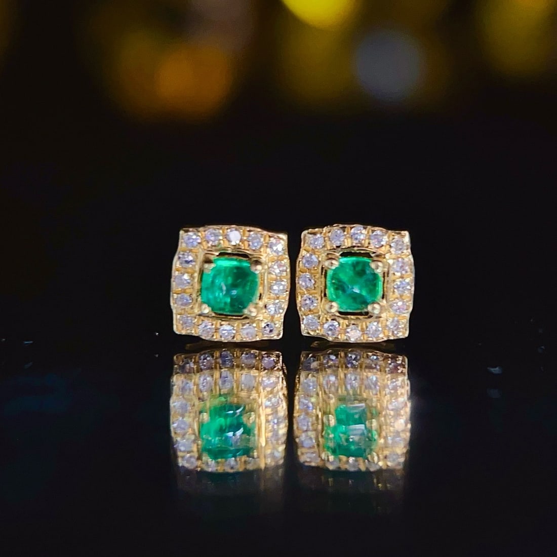 14k Gold 0.2 Ct Natural Emerald & Diamond Earrings - 2