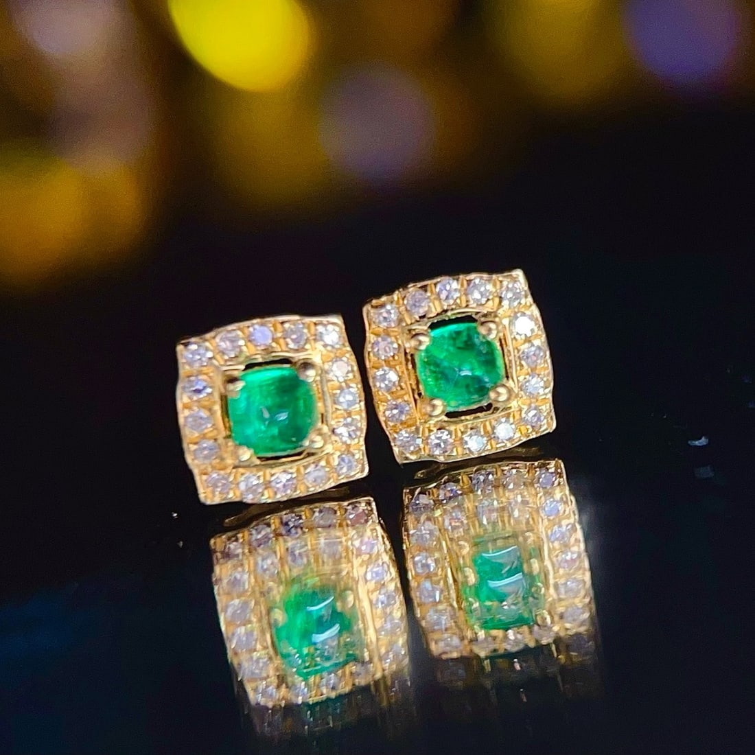 14k Gold 0.2 Ct Natural Emerald & Diamond Earrings - 3