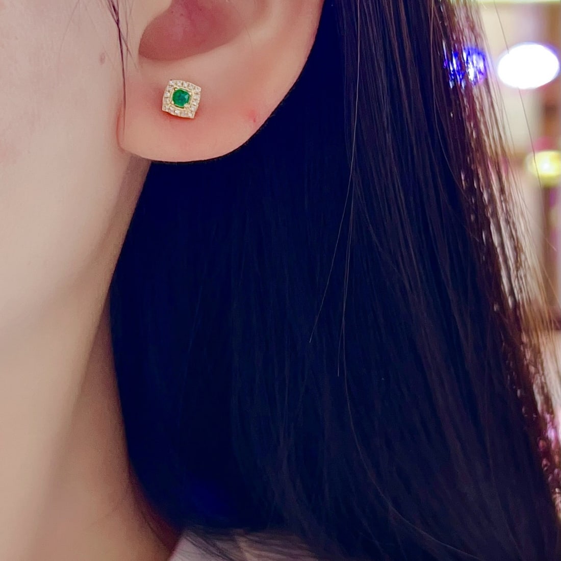 14k Gold 0.2 Ct Natural Emerald & Diamond Earrings - 6
