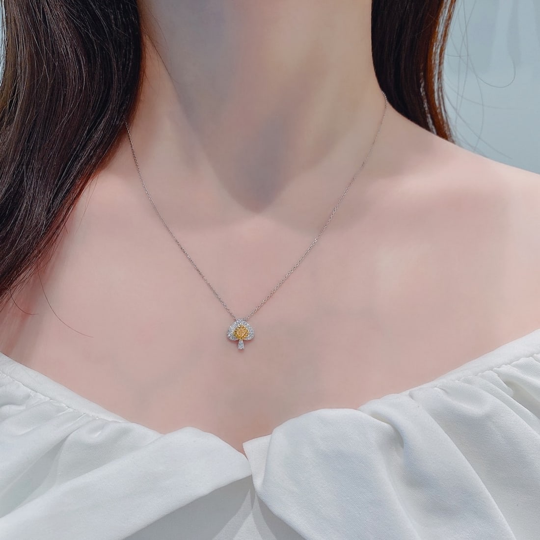 14k Gold 0.29 Ctw Natural Yellow Diamond & Diamond Necklace - 2