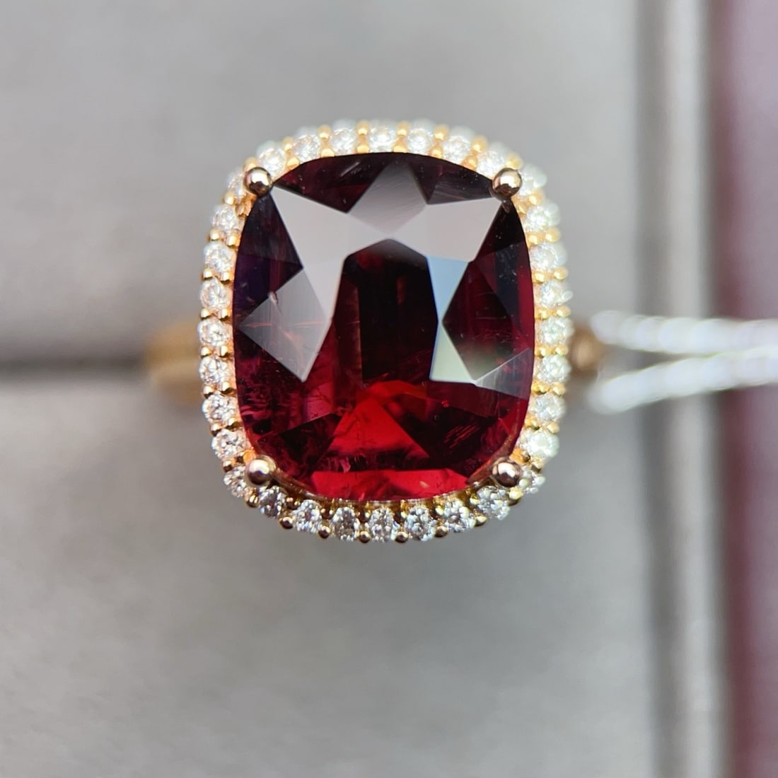 14k Gold 5.7 Ct Natural Tourmaline & Diamond Ring - 2