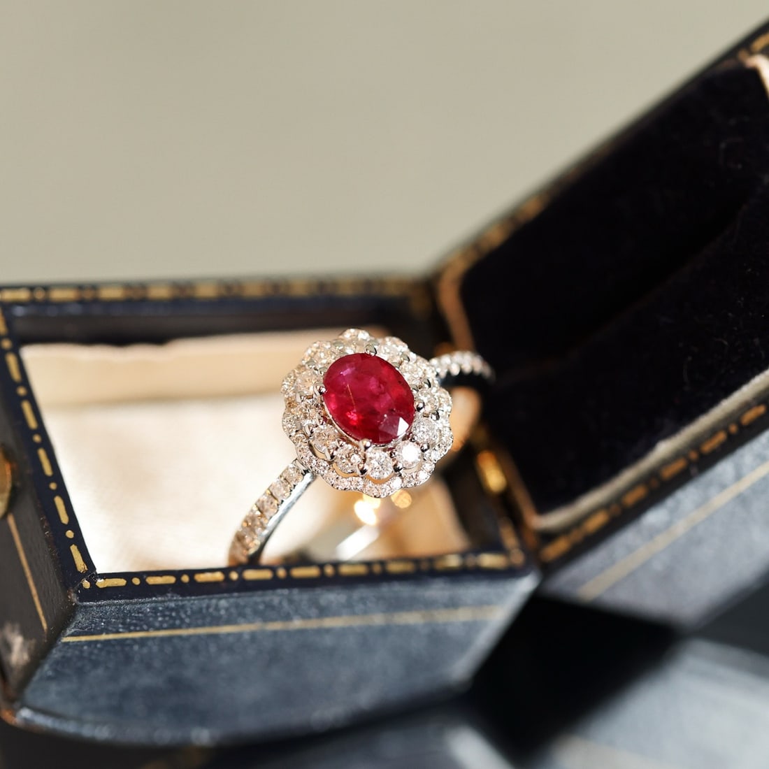 14k Gold 1.15 Ctw Natural Ruby & Diamond Ring - 3