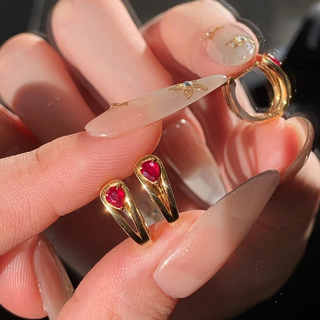 14k Gold 0.4 Ct Natural Ruby Earrings - 8