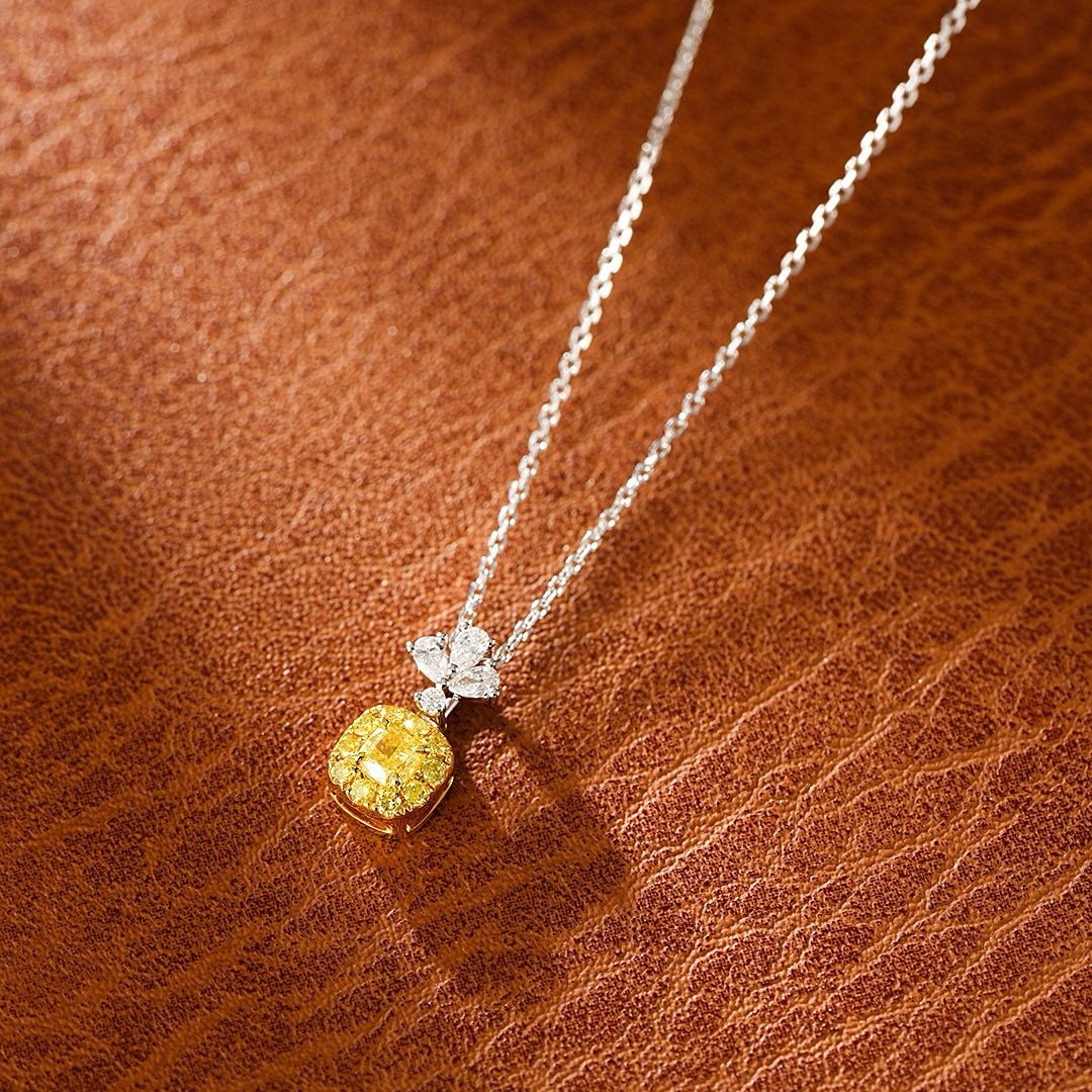 14k Gold 0.33 Ctw Natural Yellow Diamond & Diamond Necklace - 4