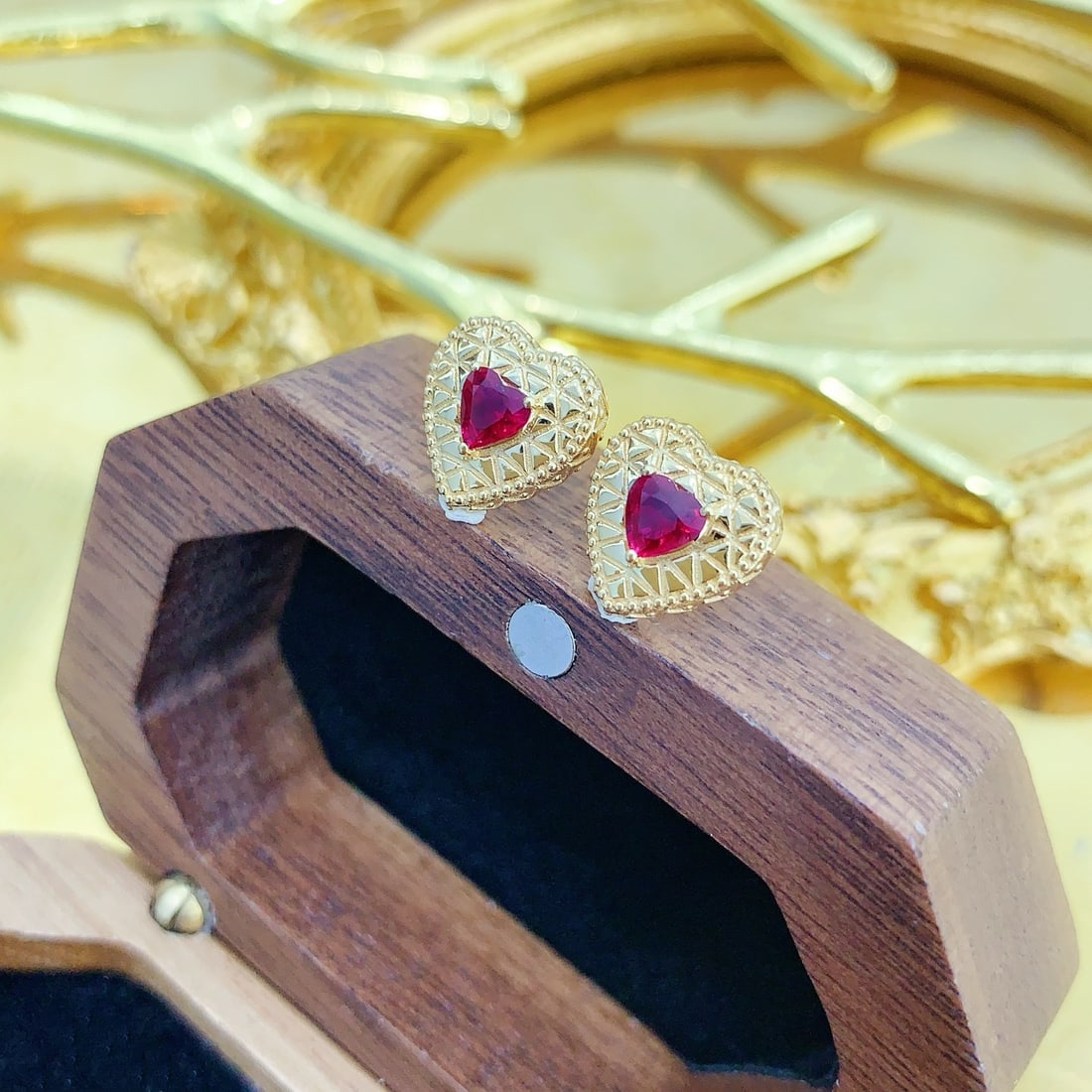 14k Gold 0.40 Ct Natural Ruby Earrings - 4