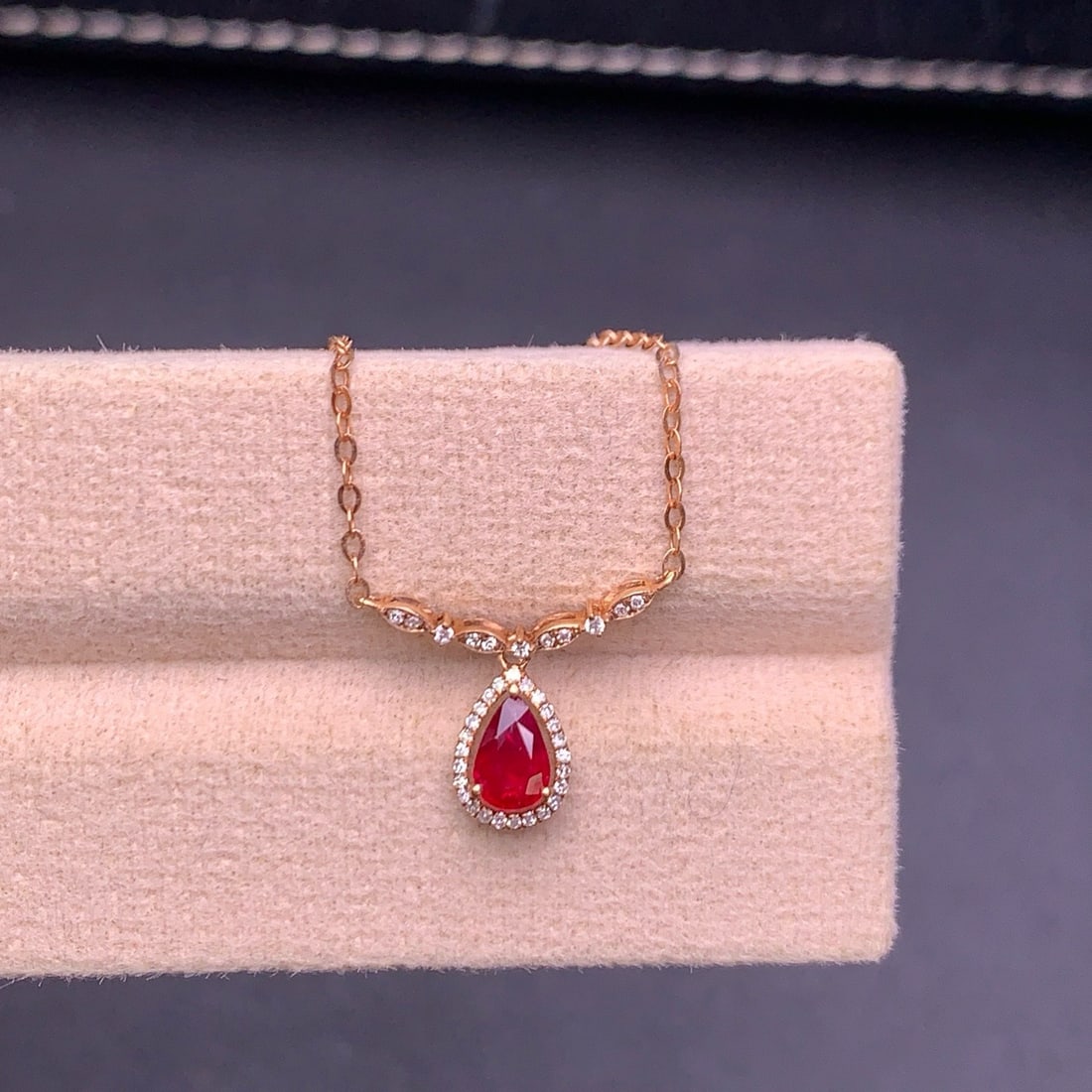 14k Gold 0.5 Ct Natural Ruby & Diamond Necklace - 9