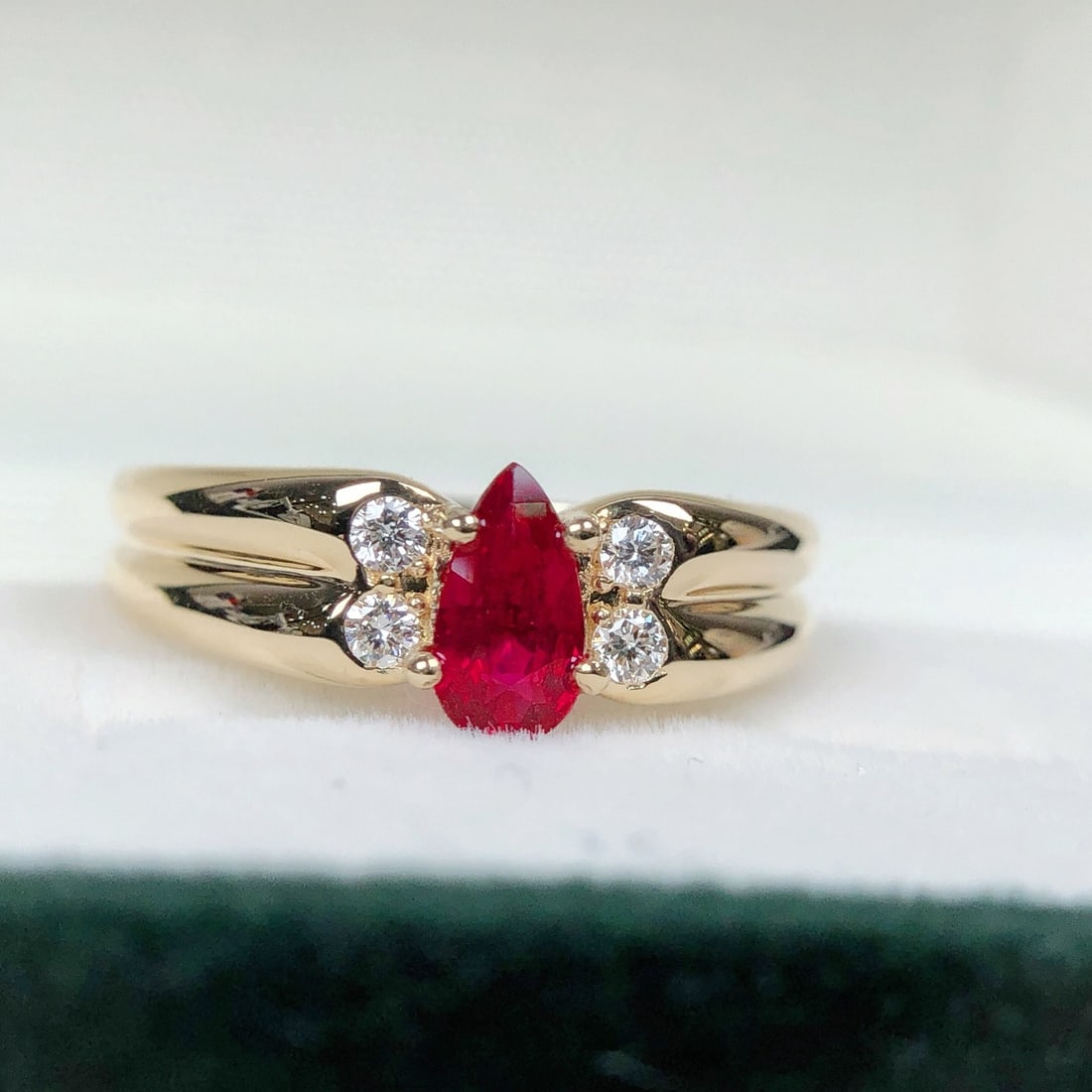 14k Gold 0.70 Ctw Vivid Red Natural Ruby & Diamond Ring - 5