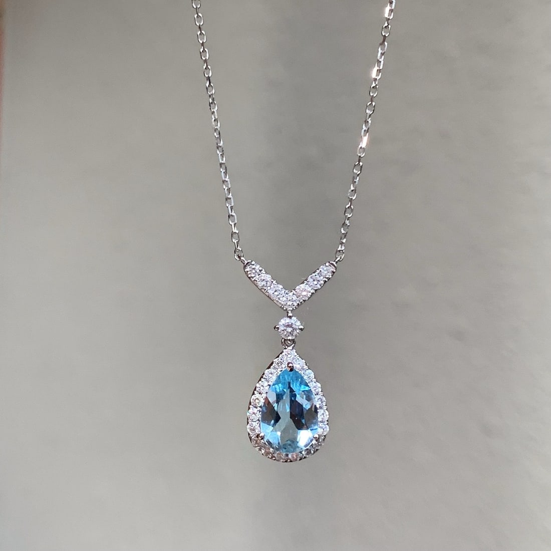14k Gold 1.48 Ctw Natural Aquamarine & Diamond Necklace - 5