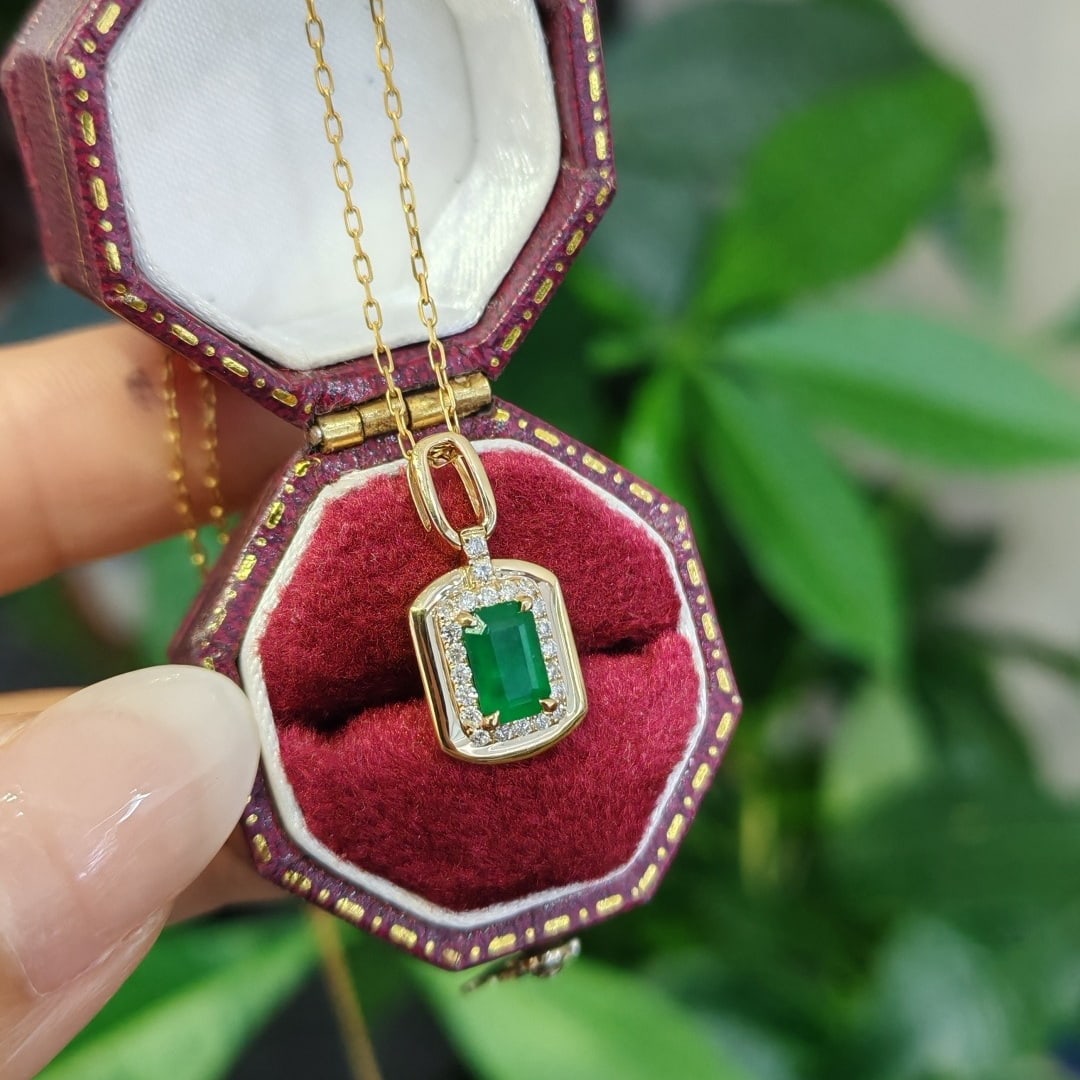 14k Gold 0.5 Ct Vivid Green Natural Emerald & Diamond Pendant( Without Chain ) - 3