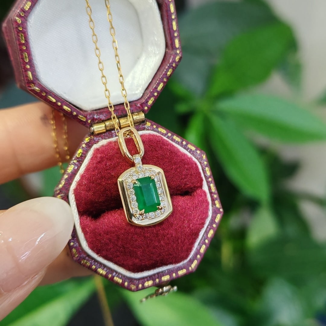 14k Gold 0.5 Ct Vivid Green Natural Emerald & Diamond Pendant( Without Chain ) - 4