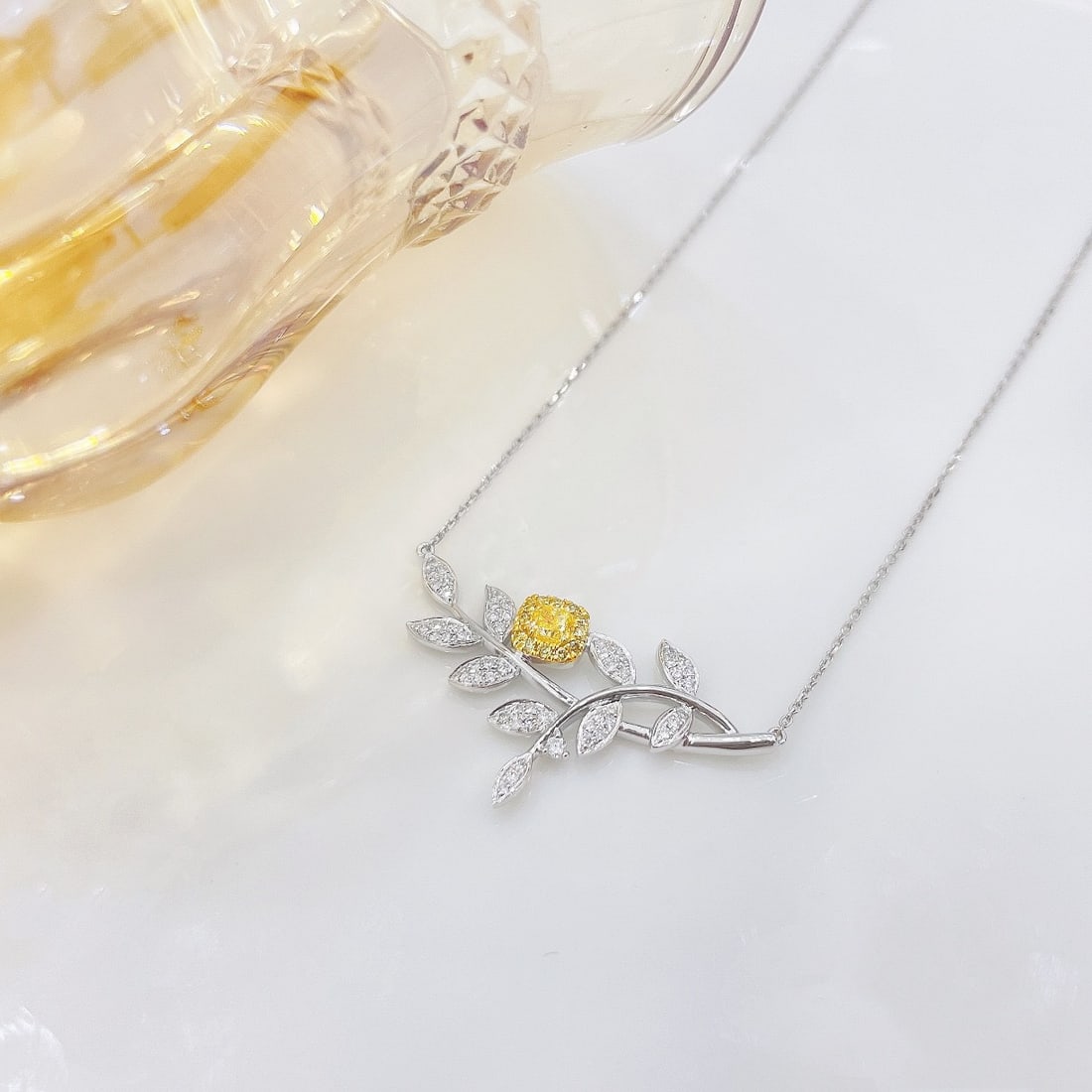14k Gold 0.38 Ctw Natural Yellow Diamond & Diamond Necklace - 2
