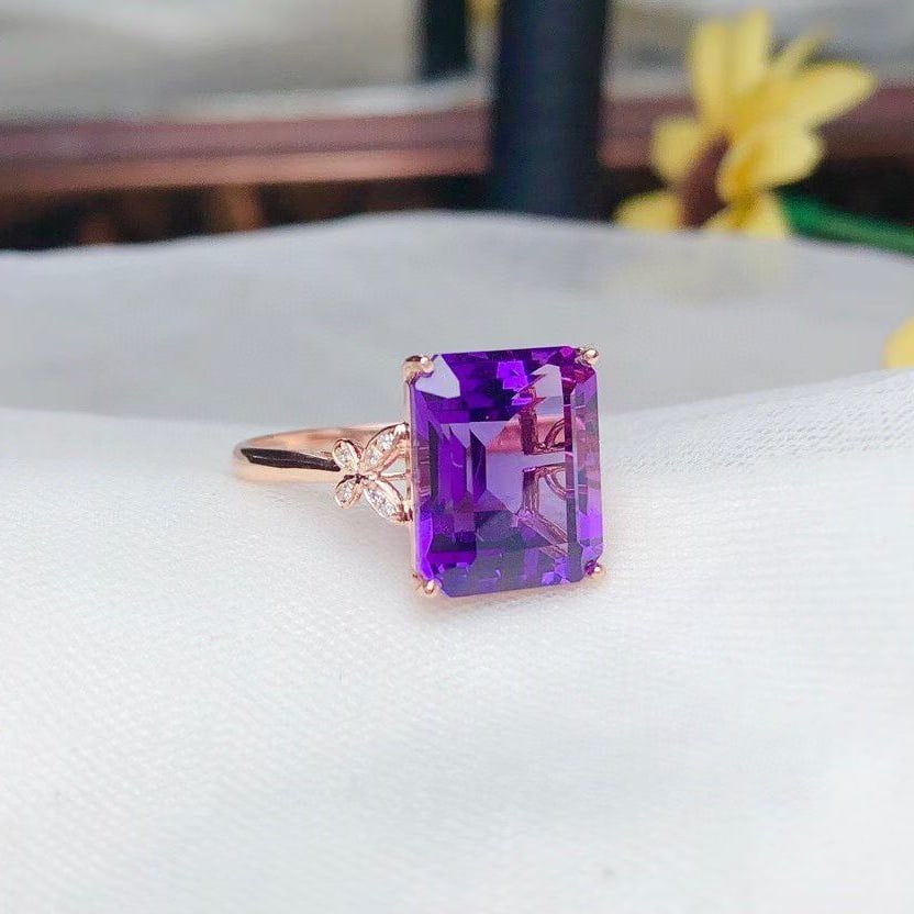 14k Gold 11.50 Ct Natural Amethyst & Diamond Ring - 4