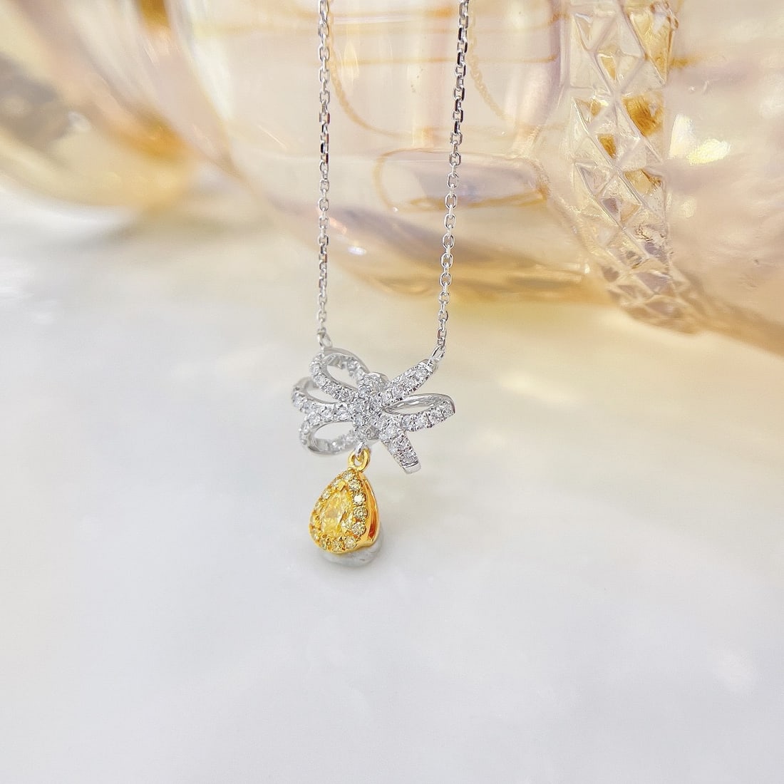 14k Gold 0.40 Ctw Natural Yellow Diamond & Diamond Necklace - 4