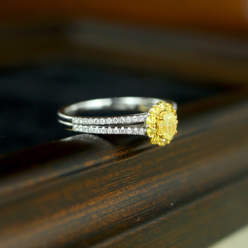 14k Gold 0.50 Ctw Natural Yellow Diamond & Diamond Ring - 2