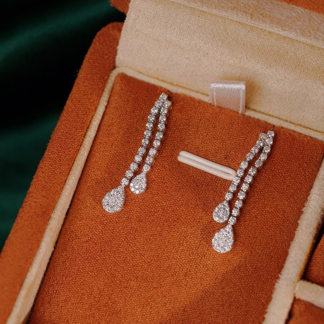 14k Gold 0.70 Ct Natural H Diamond Earrings - 4