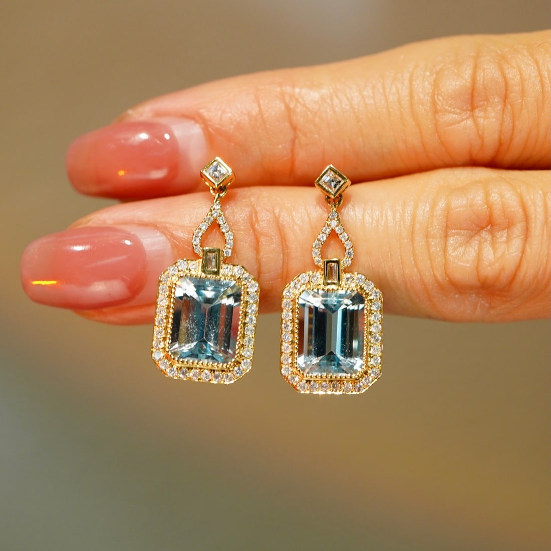 14k Gold 5 Ct Natural Aquamarine & Diamond Earrings - 2
