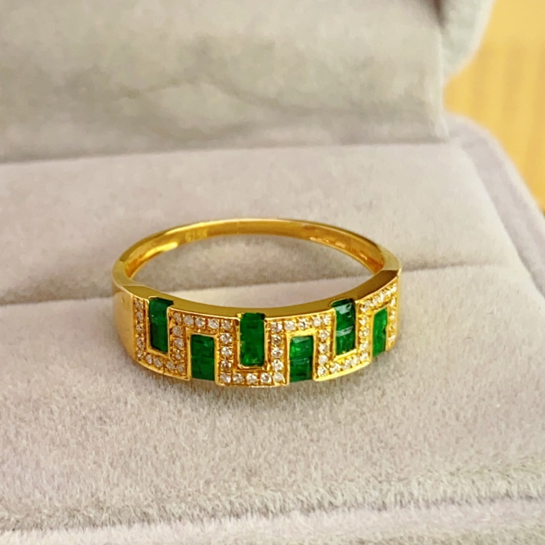 14k Gold 0.80 Ct Natural Emerald & Diamond Ring - 5