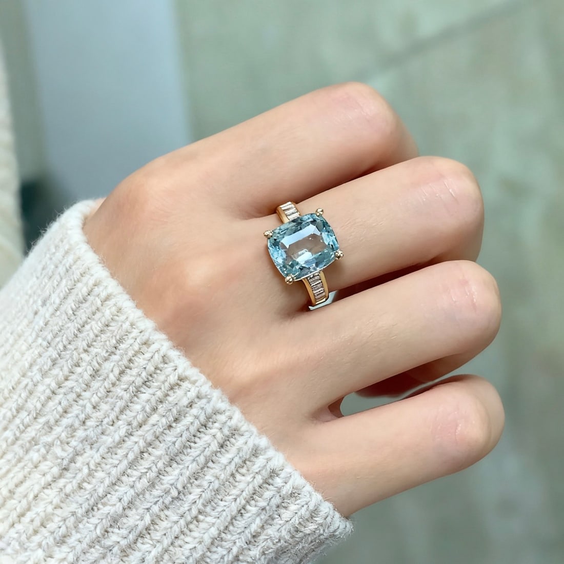 14k Gold 4.60 Ct Natural Aquamarine & Diamond Ring - 4