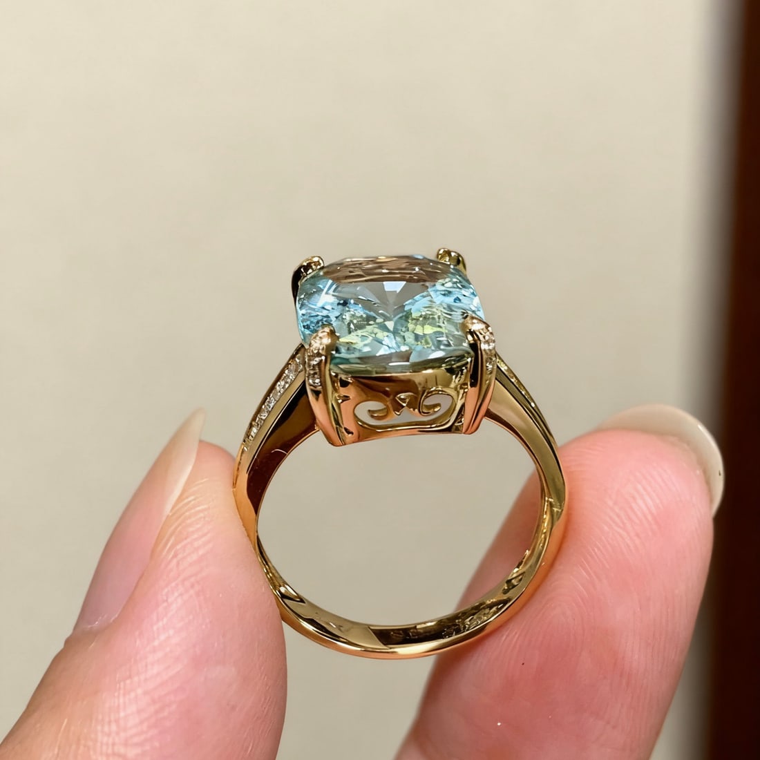 14k Gold 4.60 Ct Natural Aquamarine & Diamond Ring - 6
