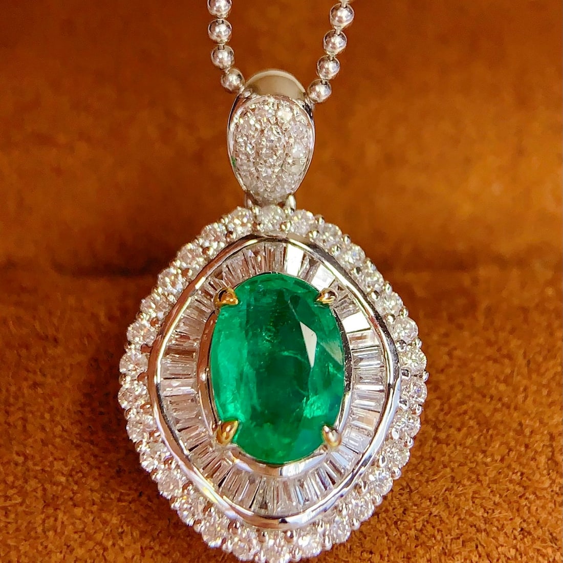 14k Gold 2 Ct Natural Emerald & Diamond Pendant( Without Chain ) - 3
