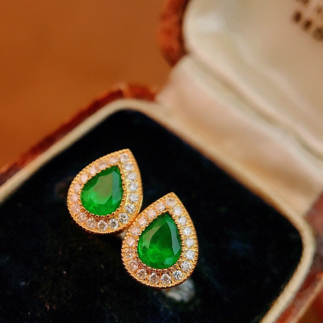 14k Gold 0.74 Ctw Vivid Green Natural Emerald & Diamond Earrings - 2