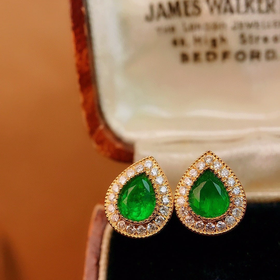 14k Gold 0.74 Ctw Vivid Green Natural Emerald & Diamond Earrings - 3