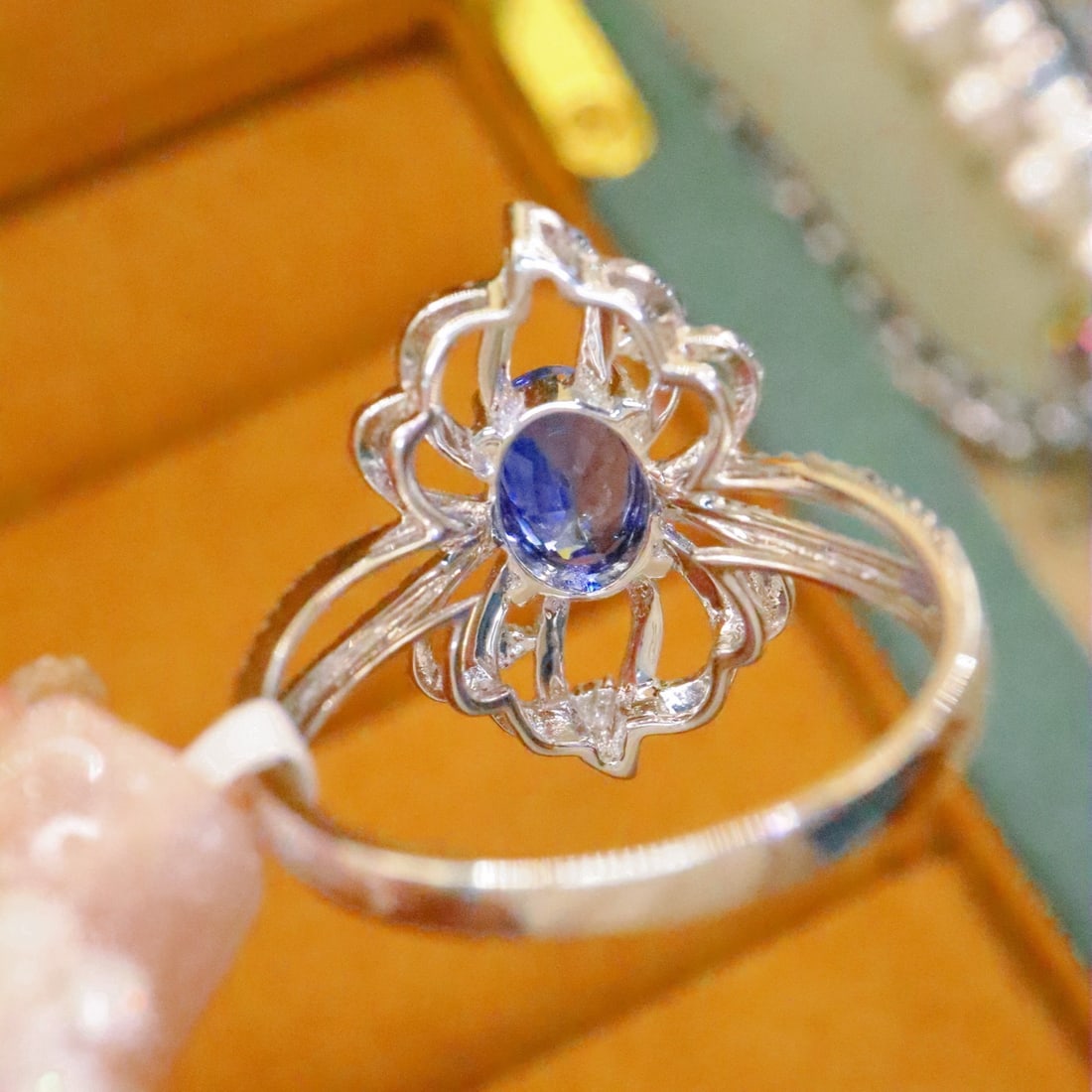 14k Gold 1.64 Ctw Natural Sapphire & Diamond Ring - 4