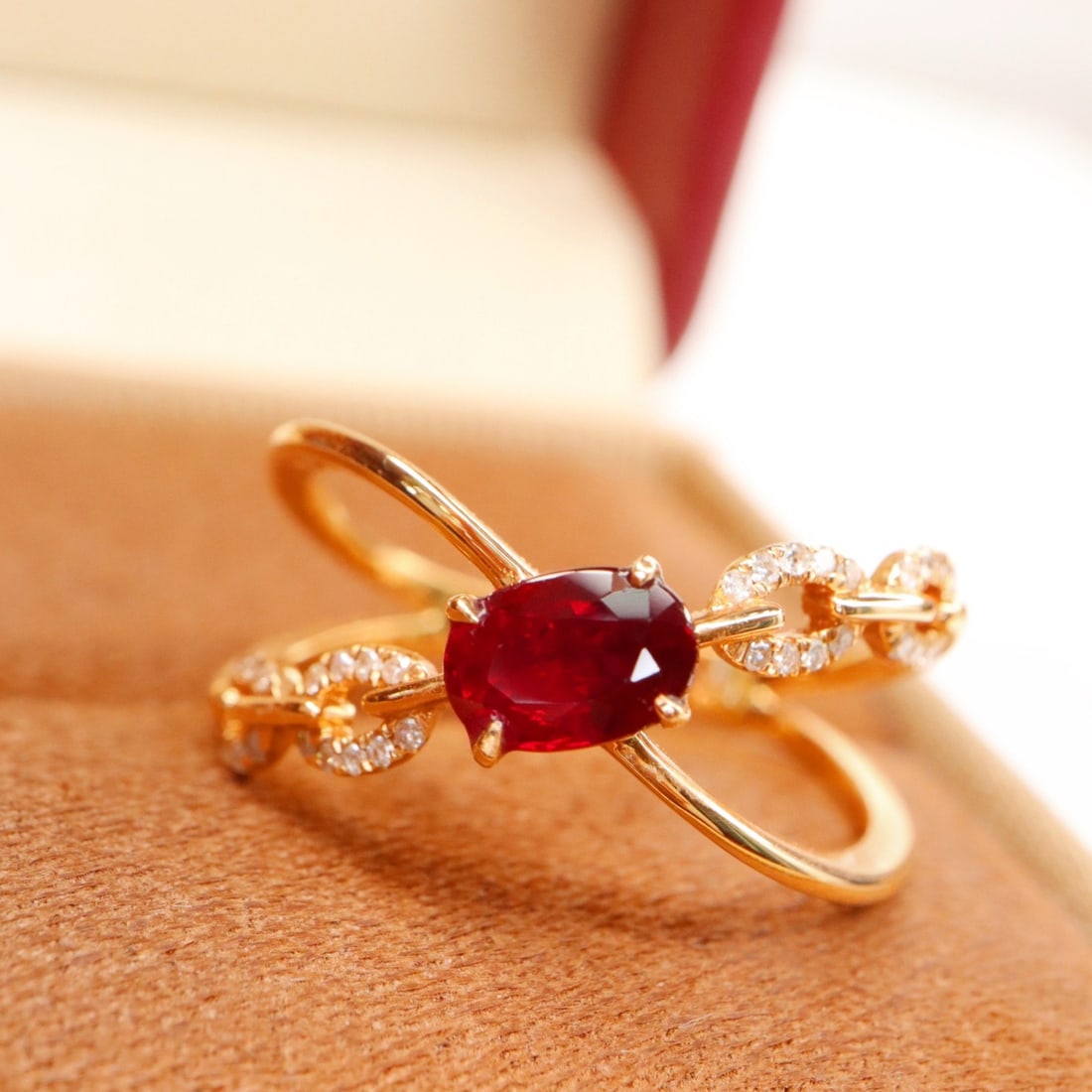 14k Gold 0.98 Ctw Natural Ruby & Diamond Ring - 3