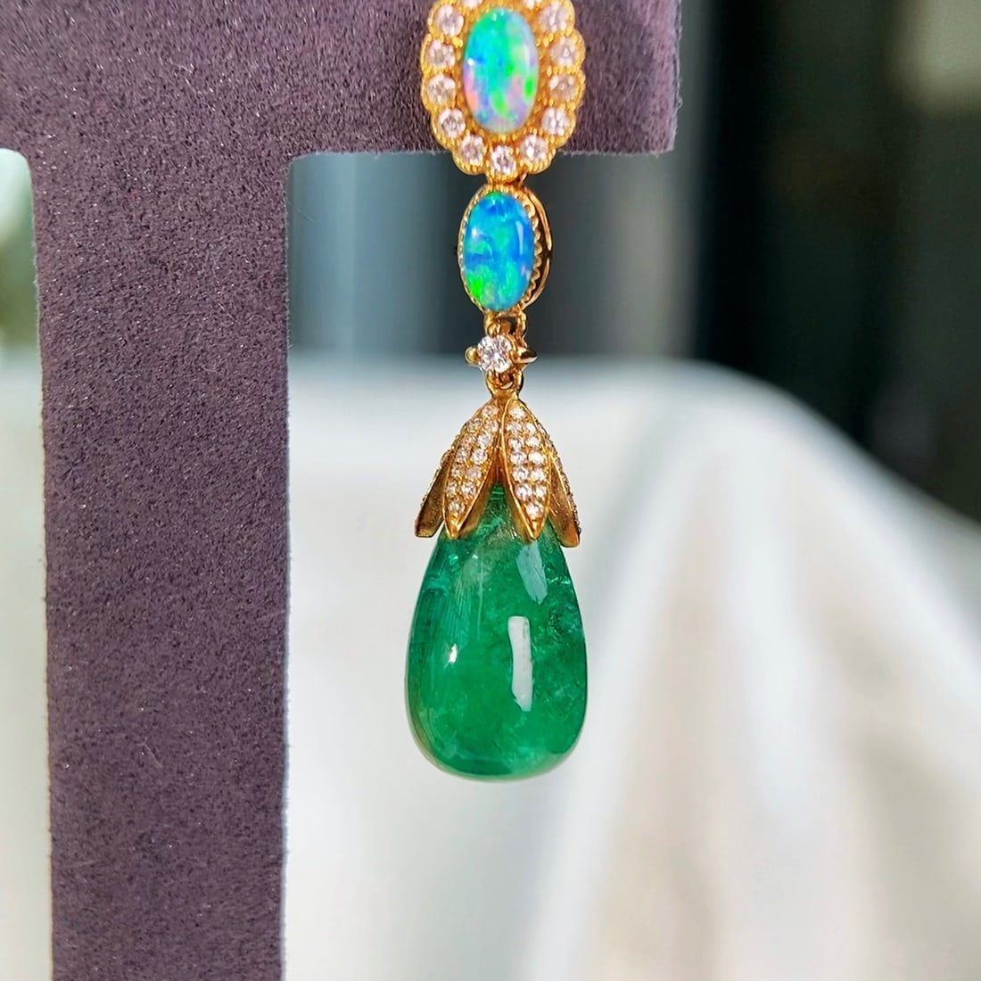 14k Gold 17.56 Ctw Natural Emerald & Opal & Diamond Earrings - 4