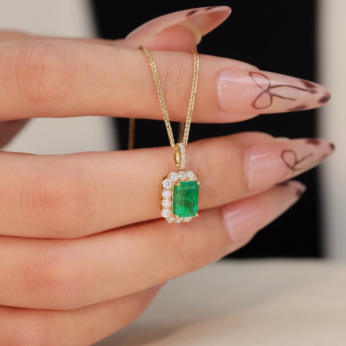 14k Gold 2.19 Ctw Vivid Green Natural Emerald & Diamond Pendant( Without Chain ) - 6
