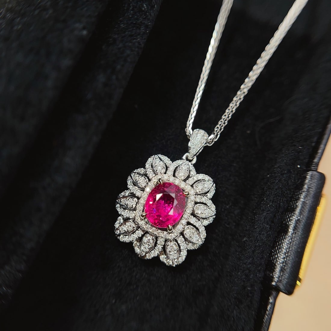 14k Gold 3.37 Ctw Natural Ruby & Diamond Pendant( Without Chain ) - 4