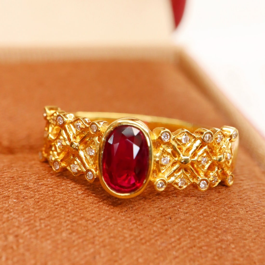 14k Gold 0.86 Ctw Natural Ruby & Diamond Ring - 3