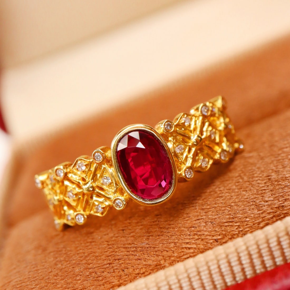 14k Gold 0.86 Ctw Natural Ruby & Diamond Ring - 4