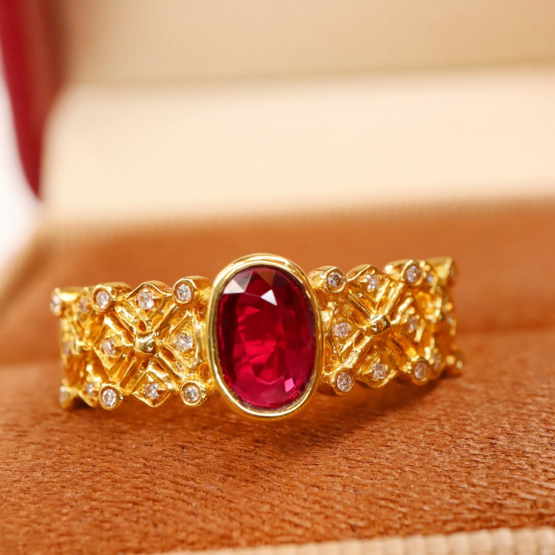 14k Gold 0.86 Ctw Natural Ruby & Diamond Ring - 6