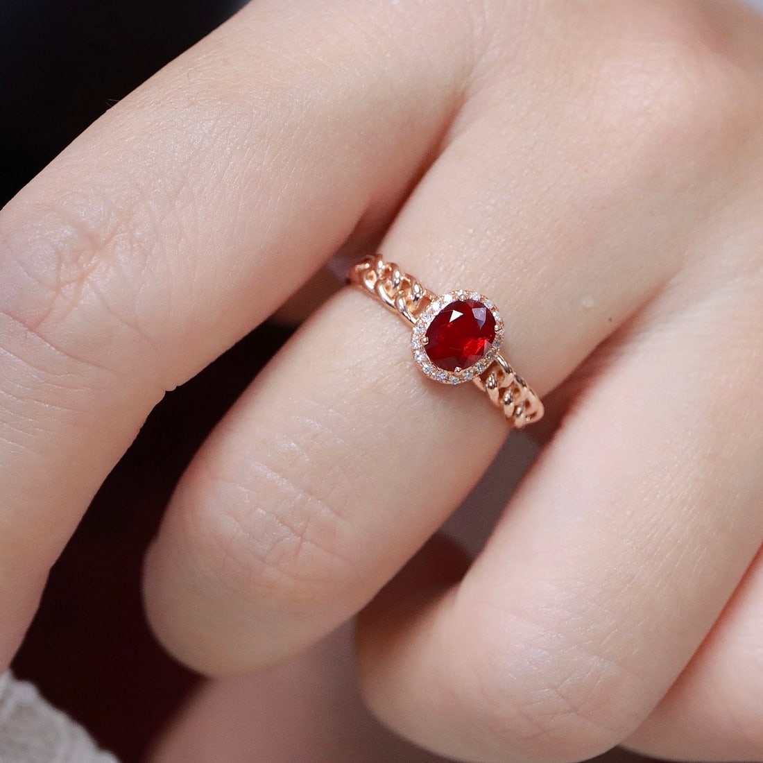 14k Gold 0.68 Ctw Natural Ruby & Diamond Ring - 5