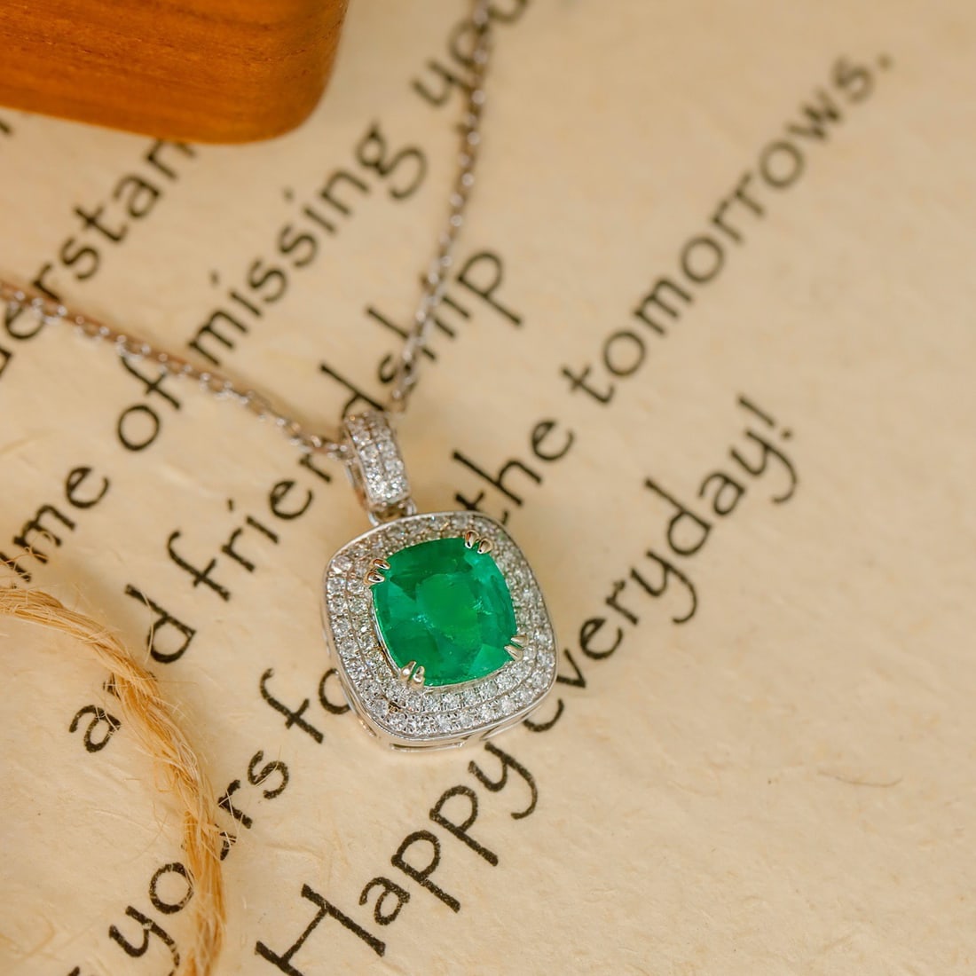 14k Gold 1.04 Ctw Natural Emerald & Diamond Pendant( Without Chain ) - 4