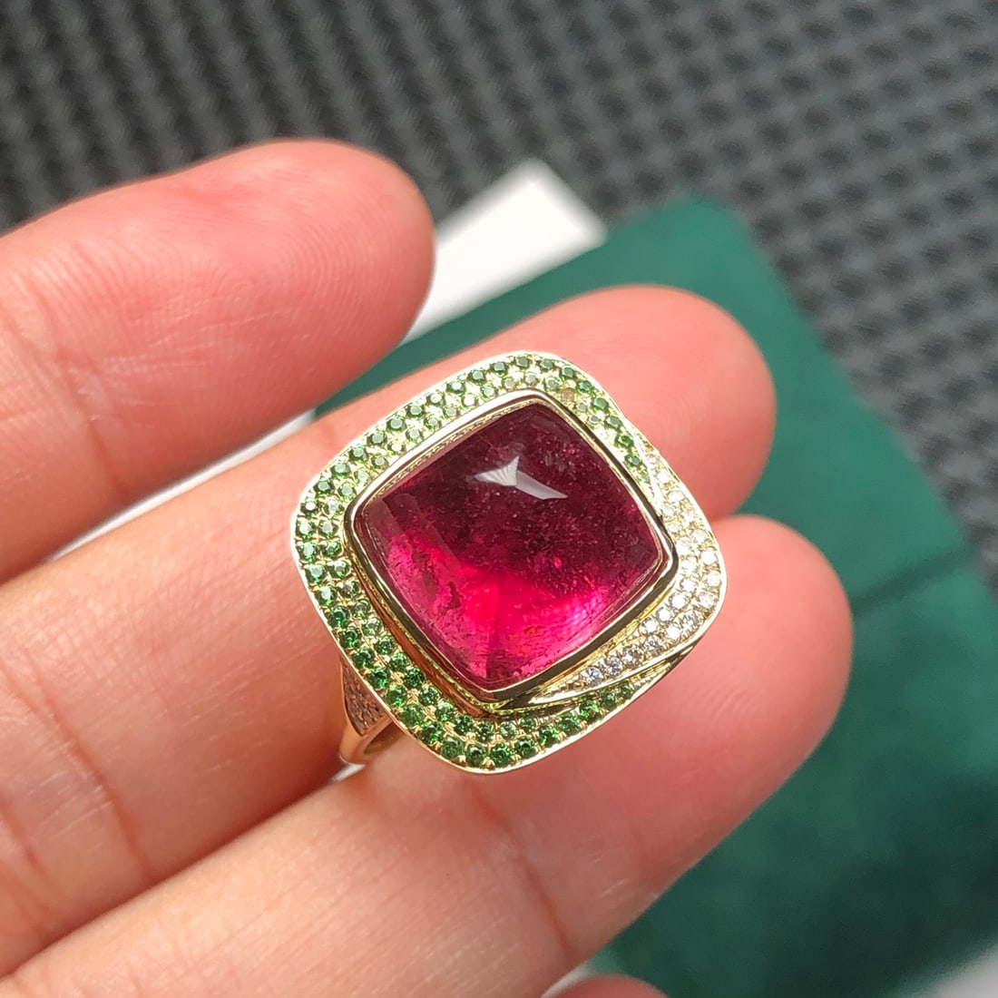 14k Gold 11.29 Ctw Natural Tourmaline & Tsavorite Ring - 6