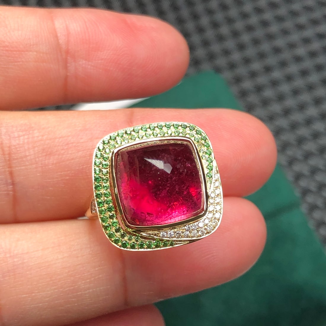 14k Gold 11.29 Ctw Natural Tourmaline & Tsavorite Ring - 7