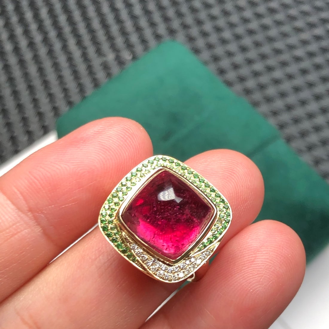 14k Gold 11.29 Ctw Natural Tourmaline & Tsavorite Ring - 8
