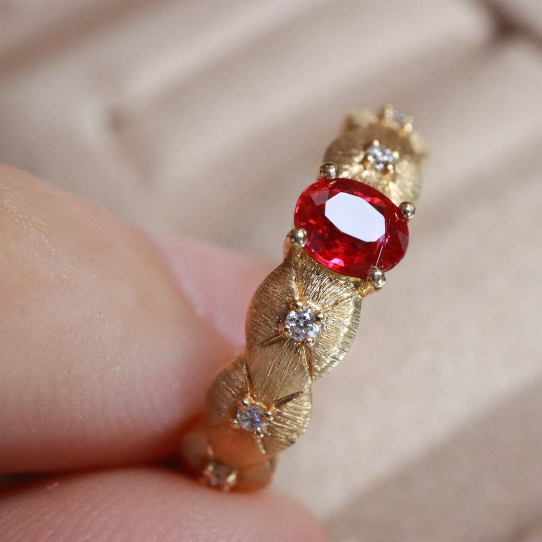 14k Gold 0.46 Ctw Natural Ruby & Diamond Ring - 4