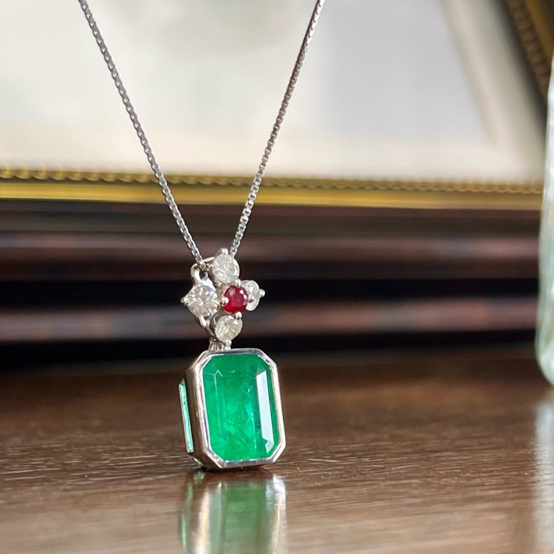 14k Gold 3.53 Ctw Natural Emerald & Diamond Pendant( Without Chain ) - 2