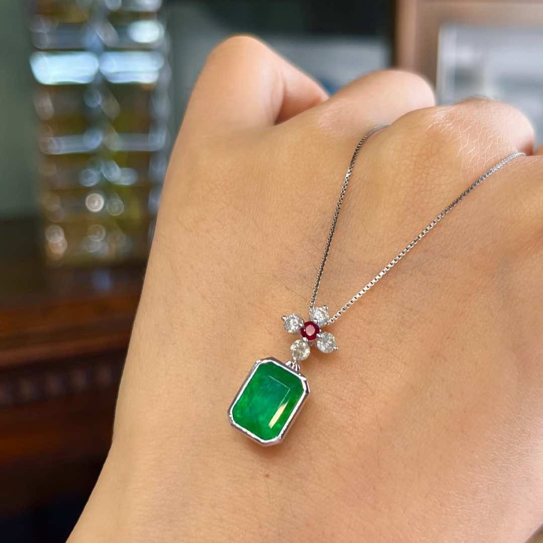 14k Gold 3.53 Ctw Natural Emerald & Diamond Pendant( Without Chain ) - 3