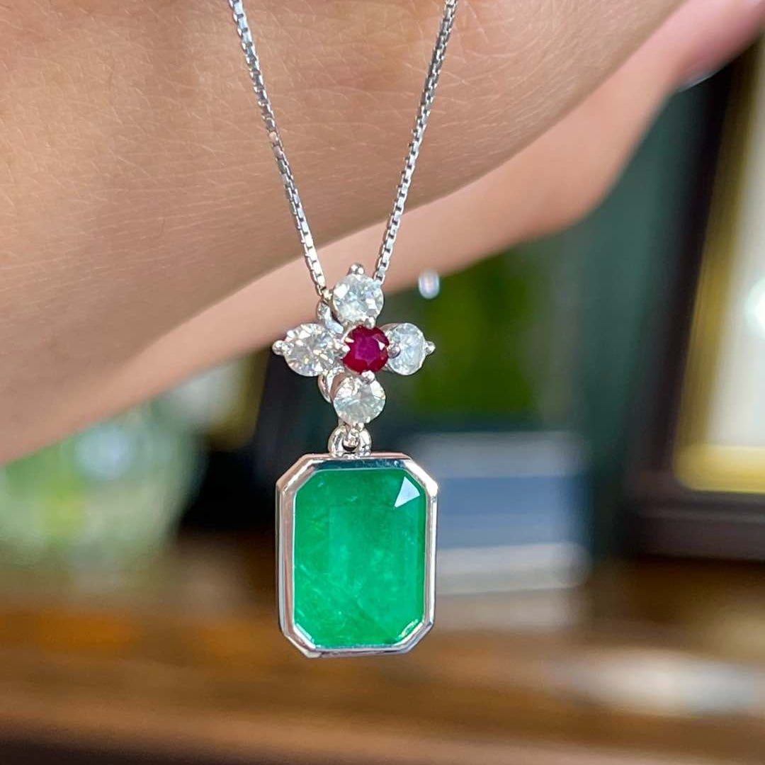14k Gold 3.53 Ctw Natural Emerald & Diamond Pendant( Without Chain ) - 4