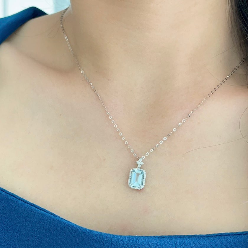14k Gold 1.0 Ct Natural Aquamarine & Diamond Necklace - 2