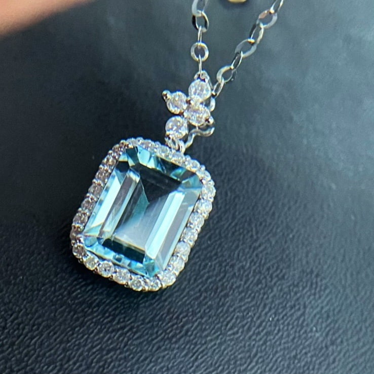 14k Gold 1.0 Ct Natural Aquamarine & Diamond Necklace - 3
