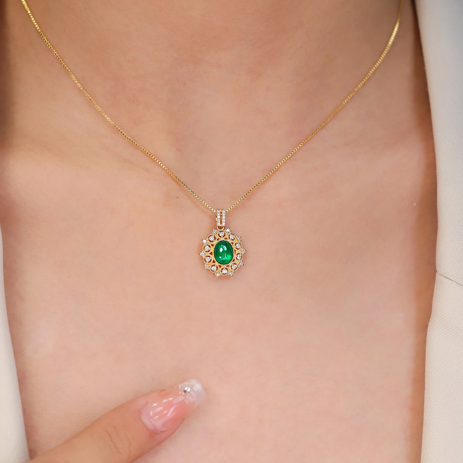 14k Gold 1.08 Ctw Vivid Green Natural Emerald & Diamond Pendant( Without Chain ) - 2