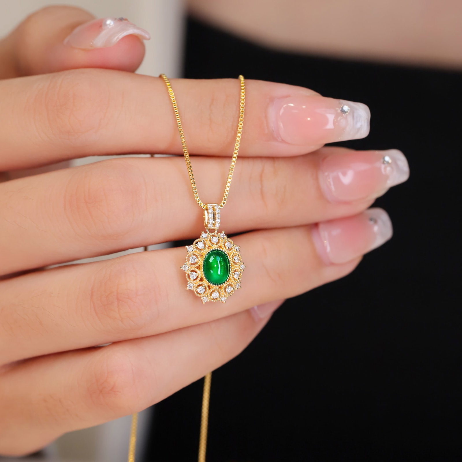 14k Gold 1.08 Ctw Vivid Green Natural Emerald & Diamond Pendant( Without Chain ) - 6