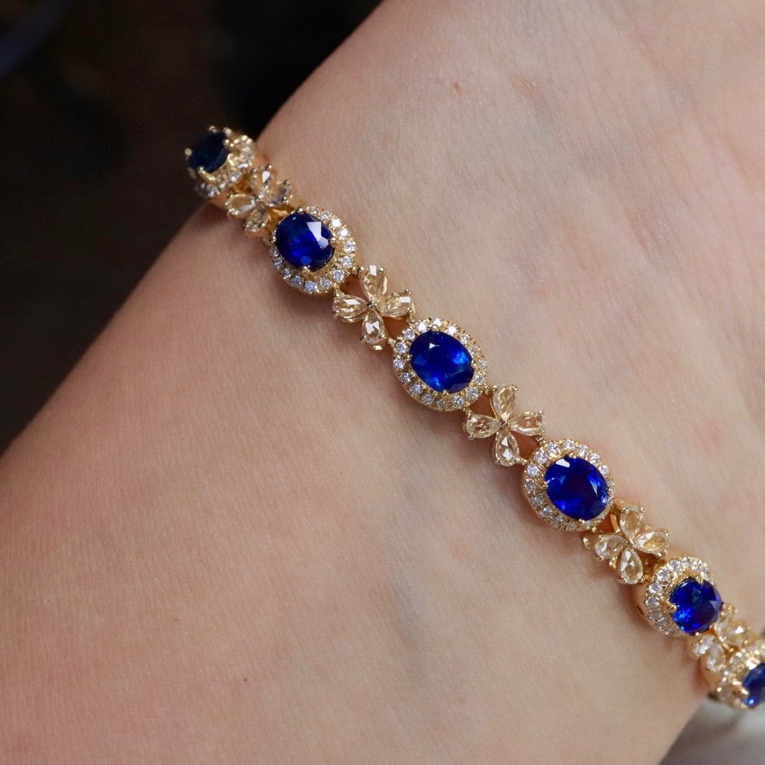 14k Gold 3.86 Ctw Vivid Blue Natural Sapphire & Sapphire Bracelet - 3
