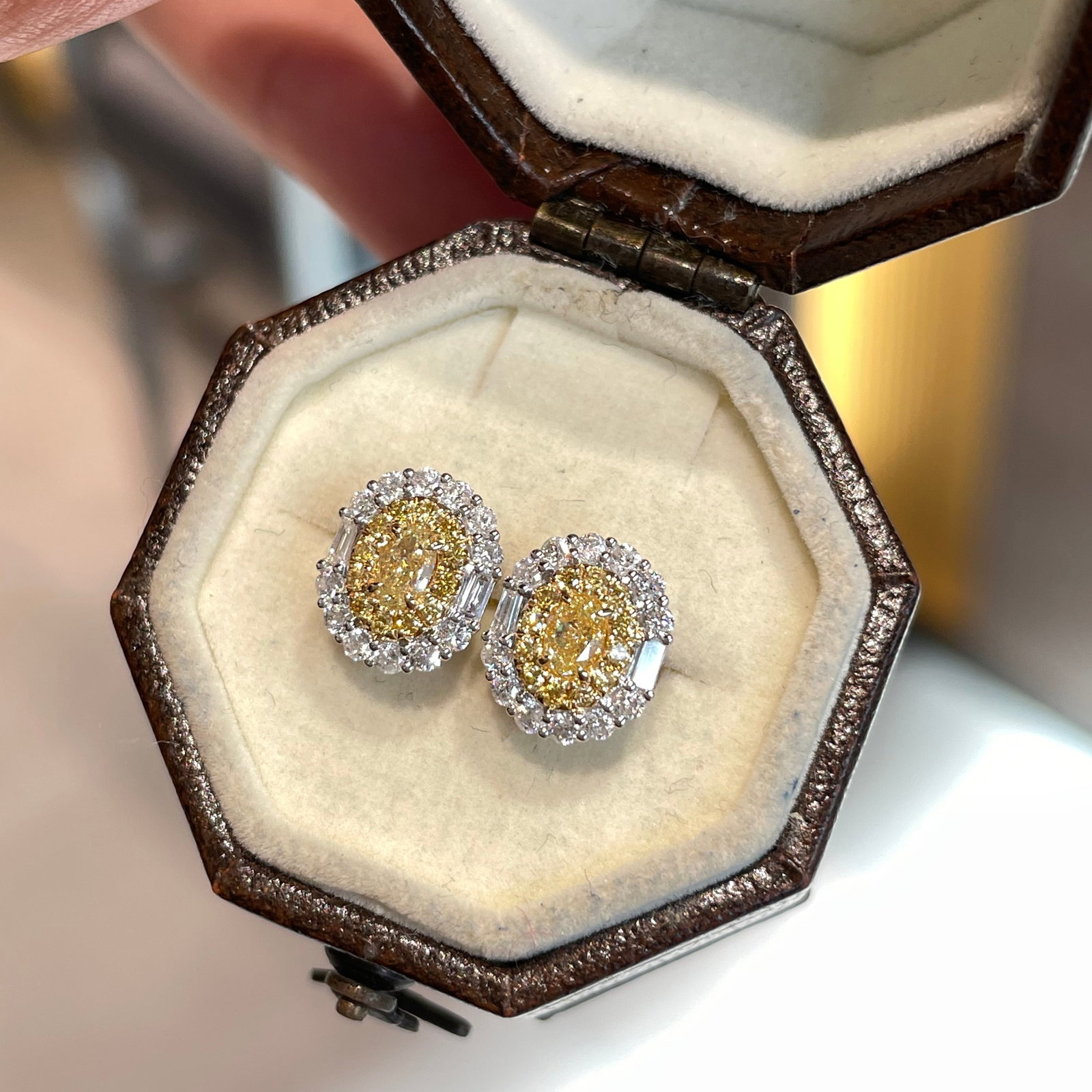 14k Gold 0.6 Ct Natural Color Diamond Earrings - 3